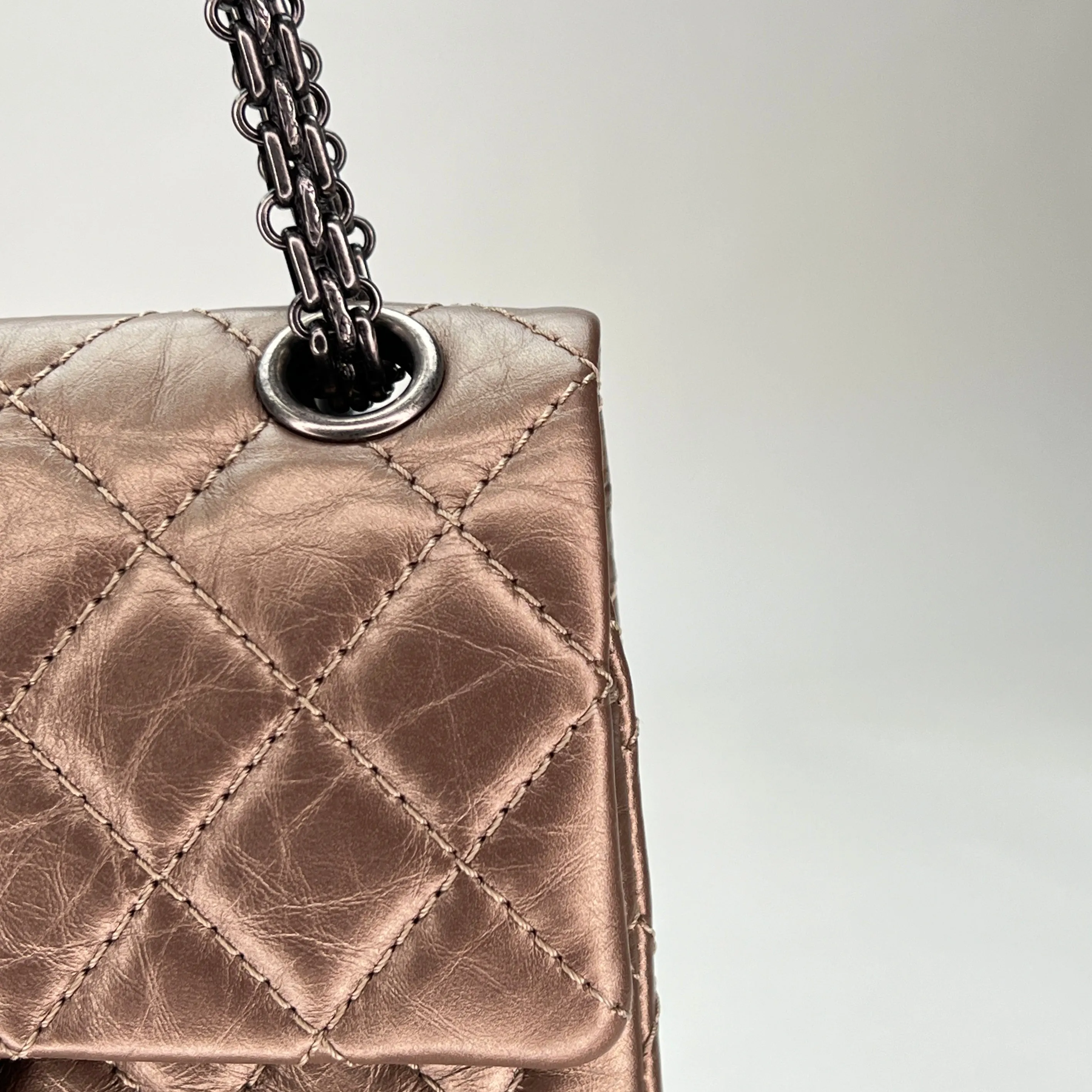 2.55 Reissue Chain Flap Small Gold Shoulder Bag in Calfskin, Ruthenium hardware