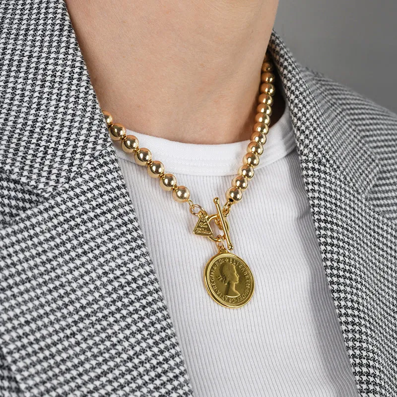 BEADED NECKLACE WITH SHILLING