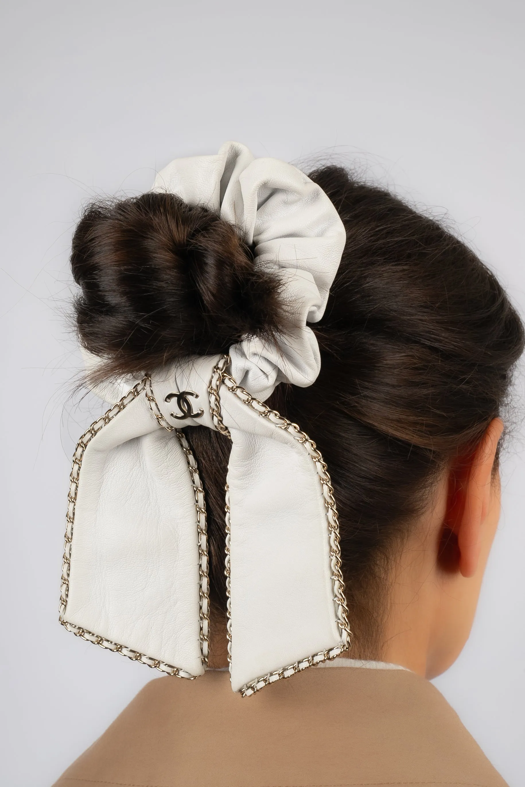 Bijou de cheveux Chanel
