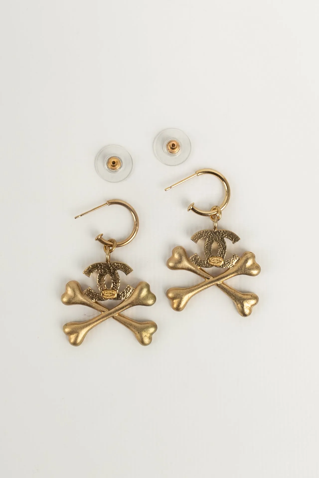 Boucles d'oreilles "Os" Chanel