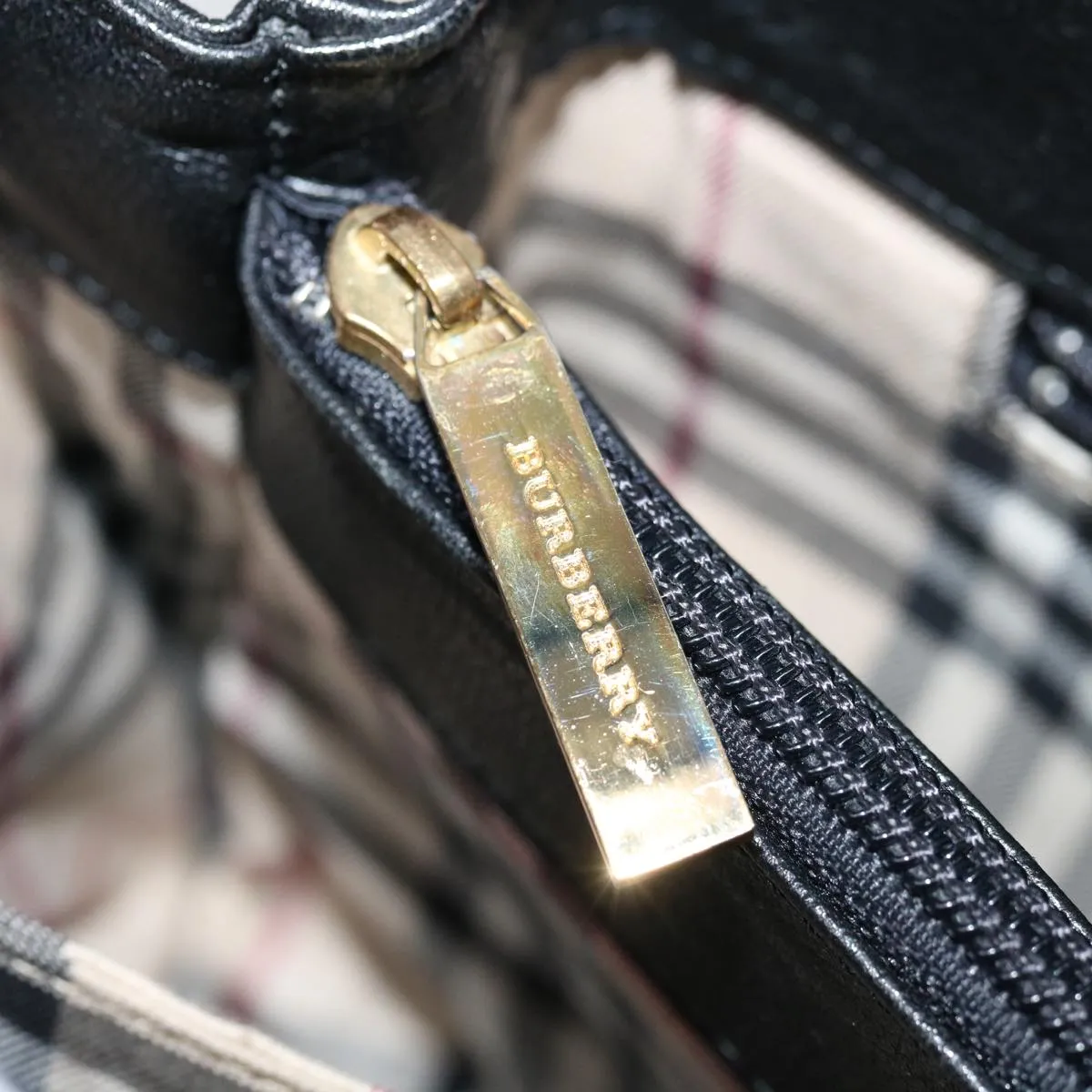 BURBERRY Handbag