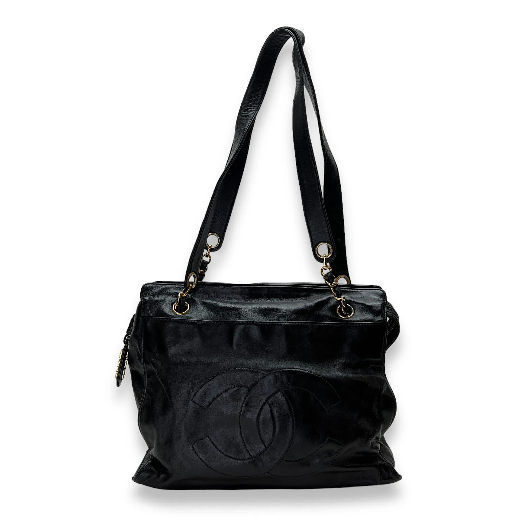 CC  Black Shoulder Bag in Calfskin, Gold hardware