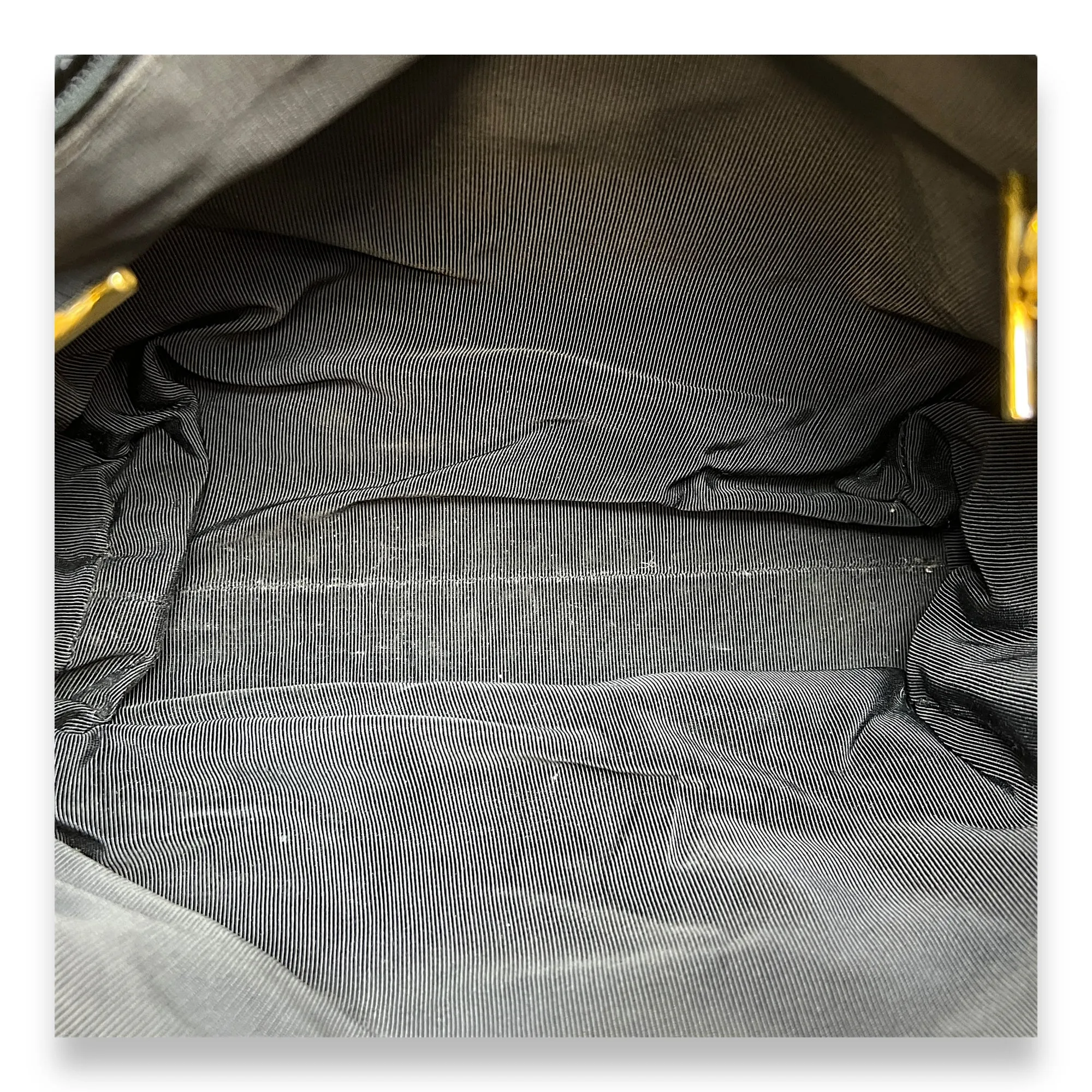 CC  Black Shoulder Bag in Calfskin, Gold hardware