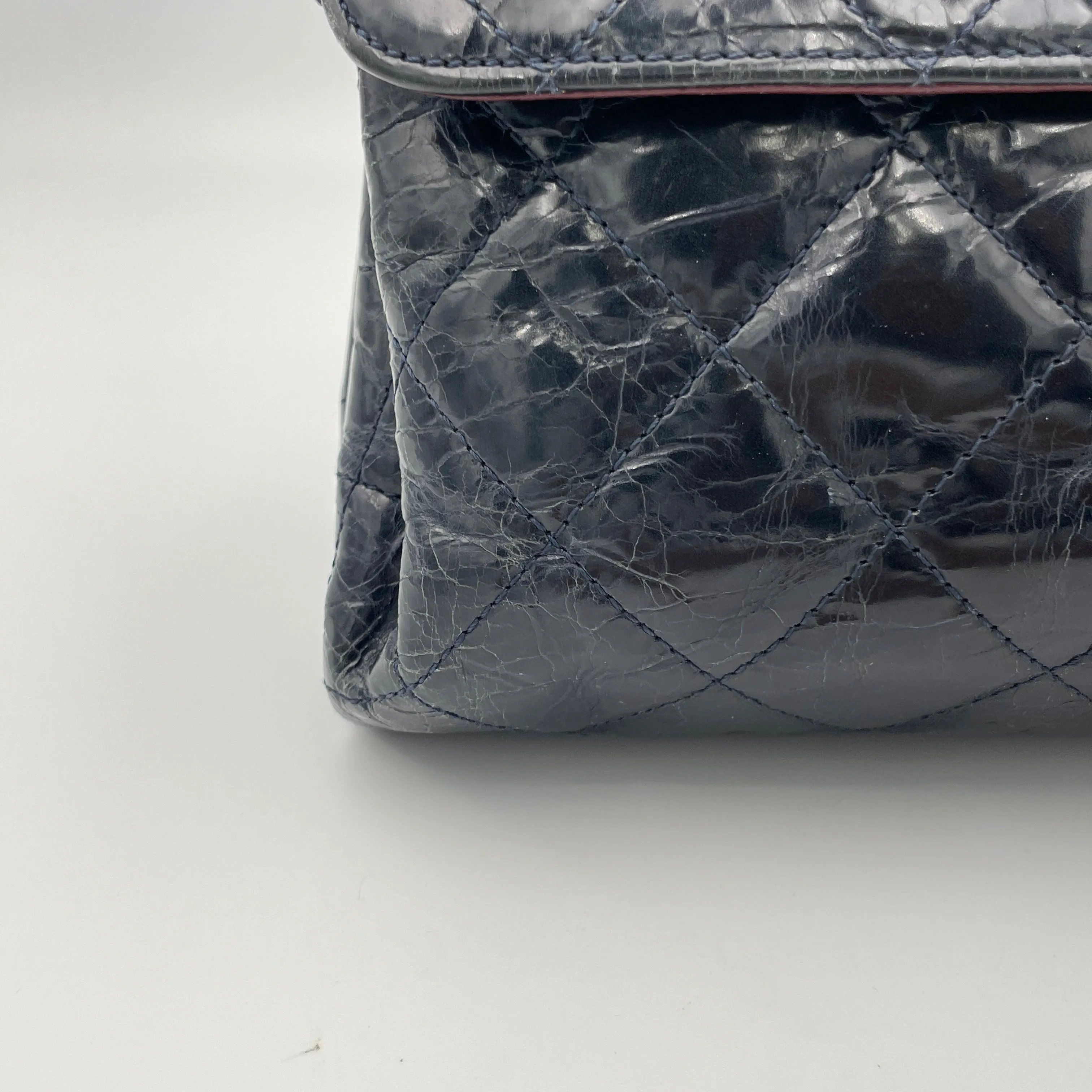 CC Turnlock Crinkled Navy Shoulder Bag in Calfskin, Gold hardware