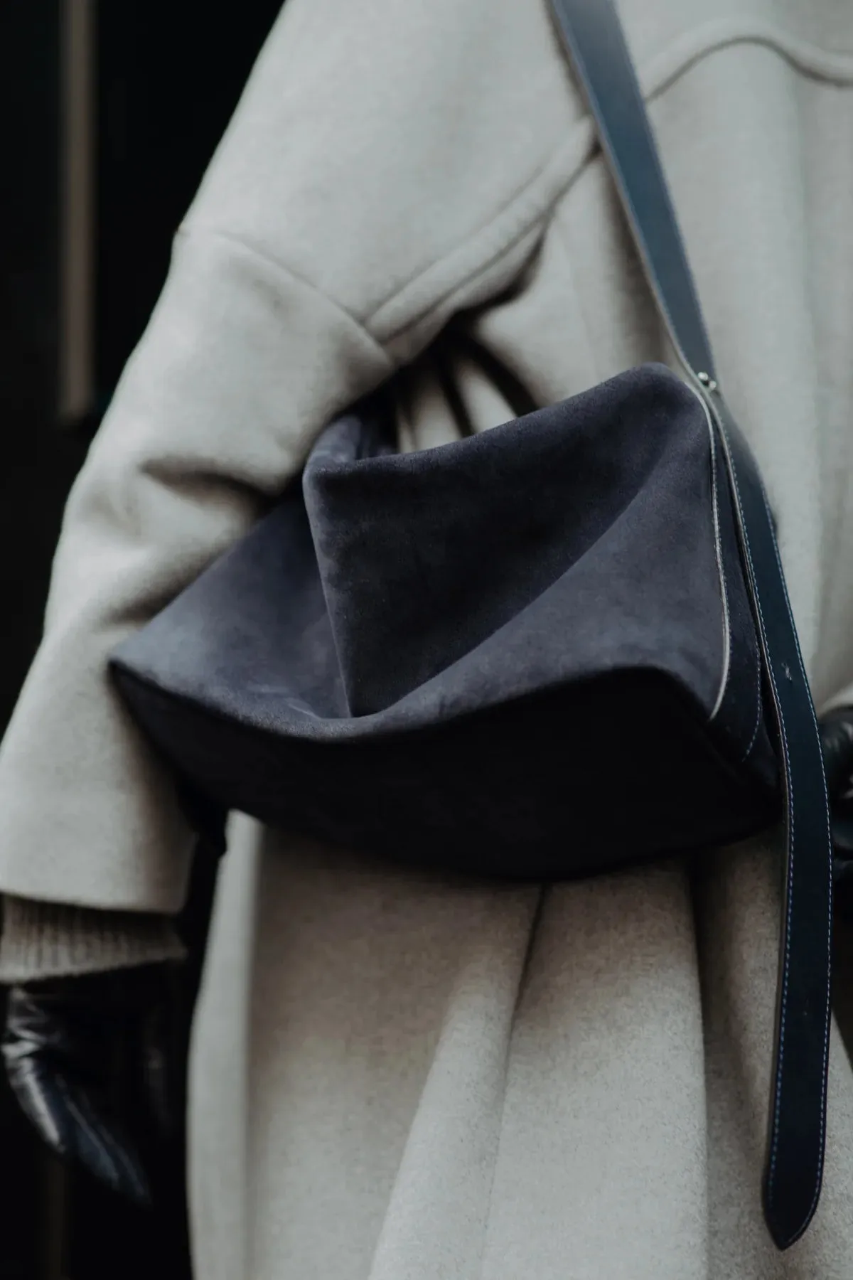 Filodee Dee Handbag in Navy