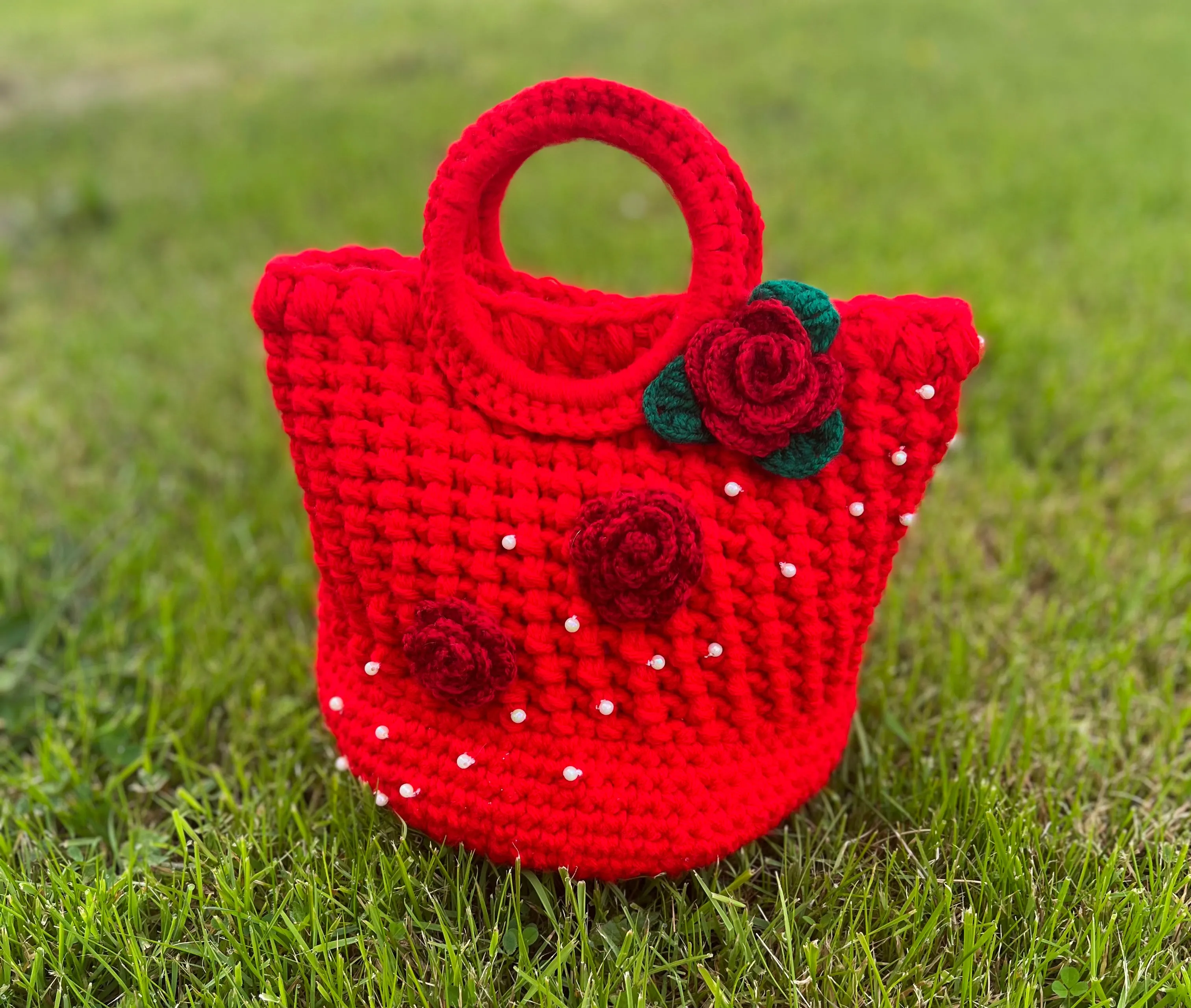 Knitted Fashionable Handbag, Bright Red