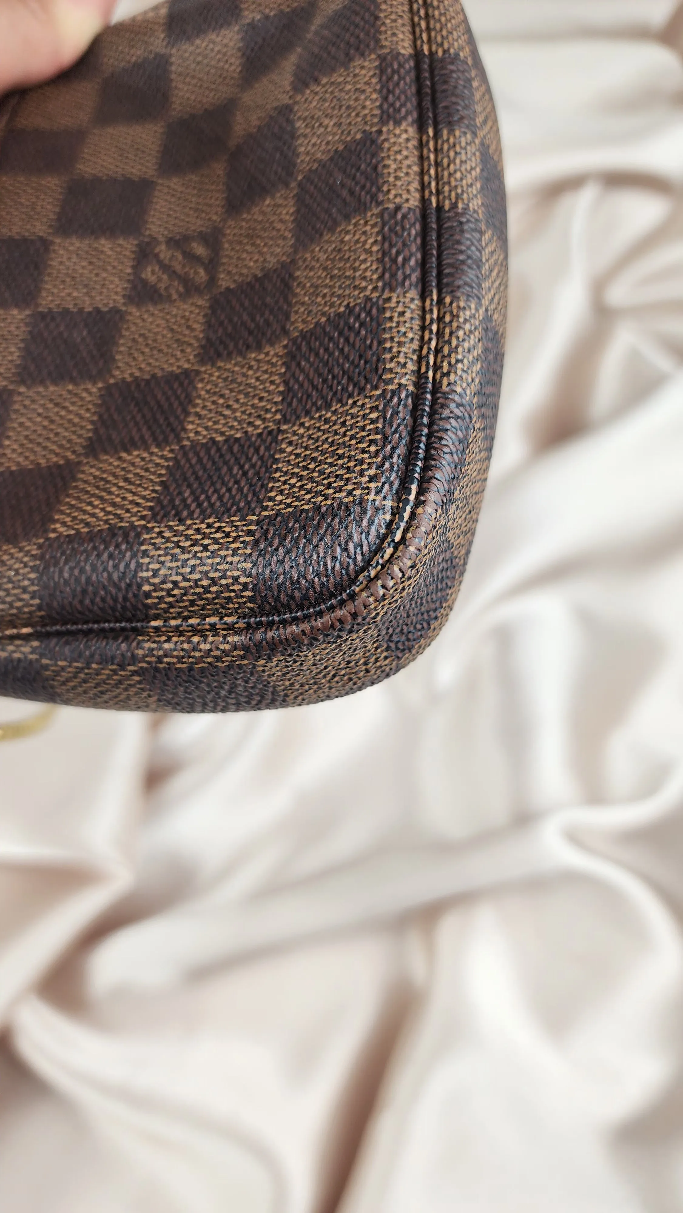 Louis Vuitton Damier Ebene Mini Pochette -729