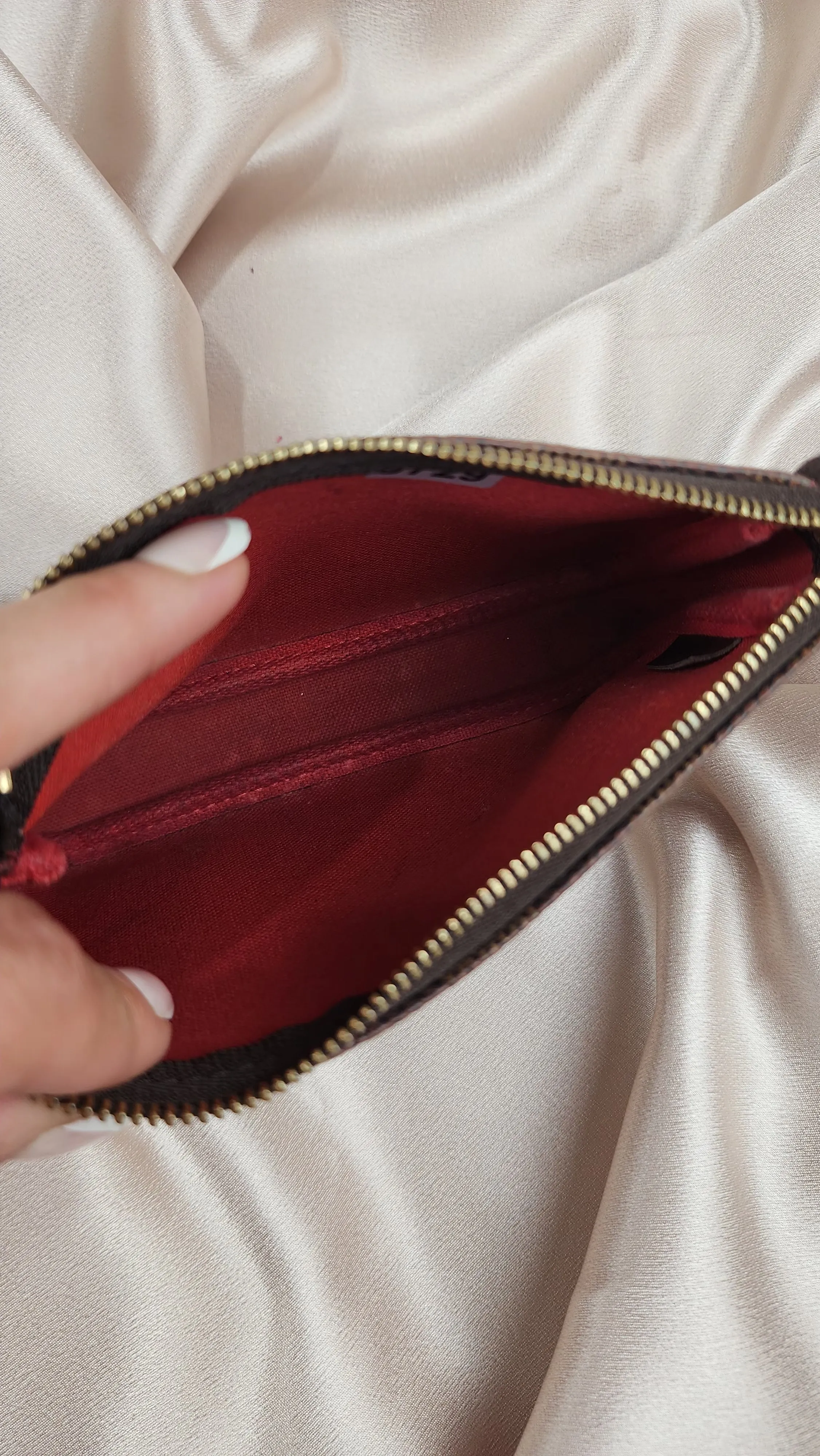 Louis Vuitton Damier Ebene Mini Pochette -729