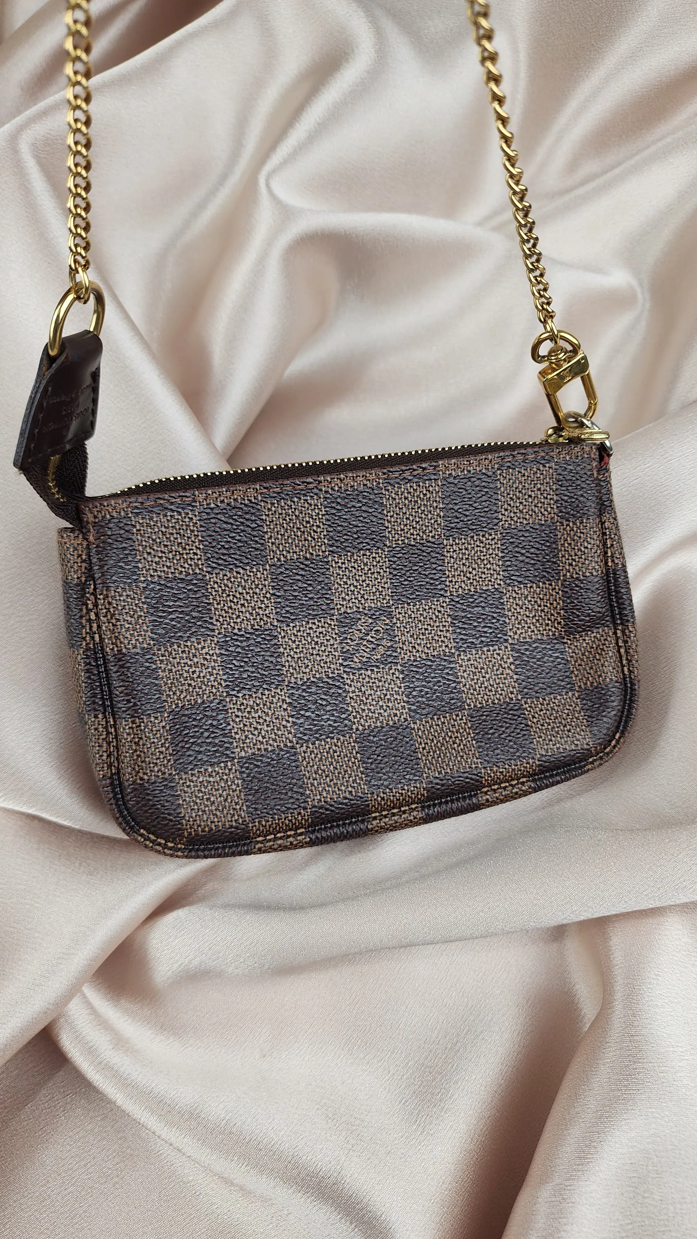 Louis Vuitton Damier Ebene Mini Pochette -729