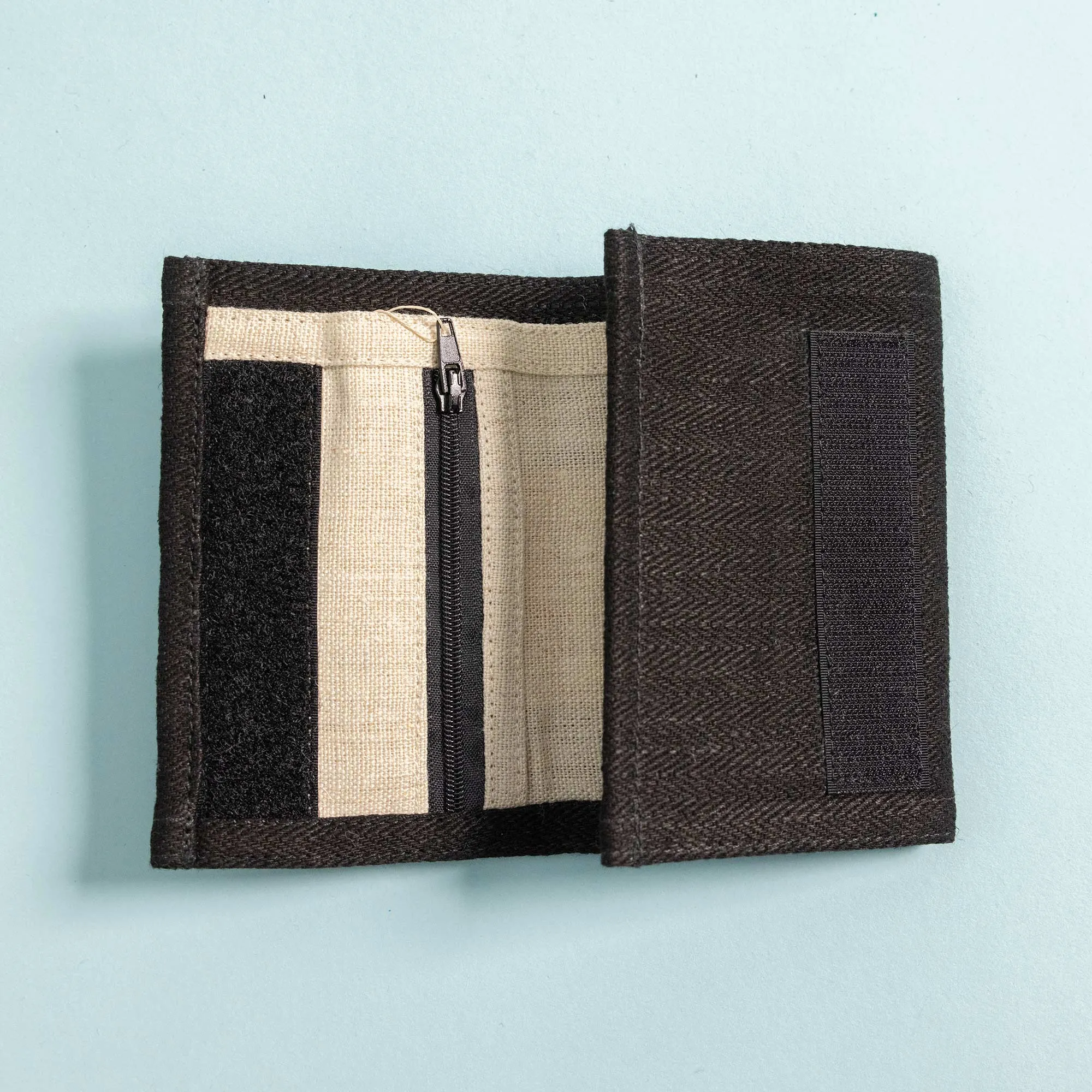 STONEHENGE Hemp Trifold Wallet (With Driver's License Window)