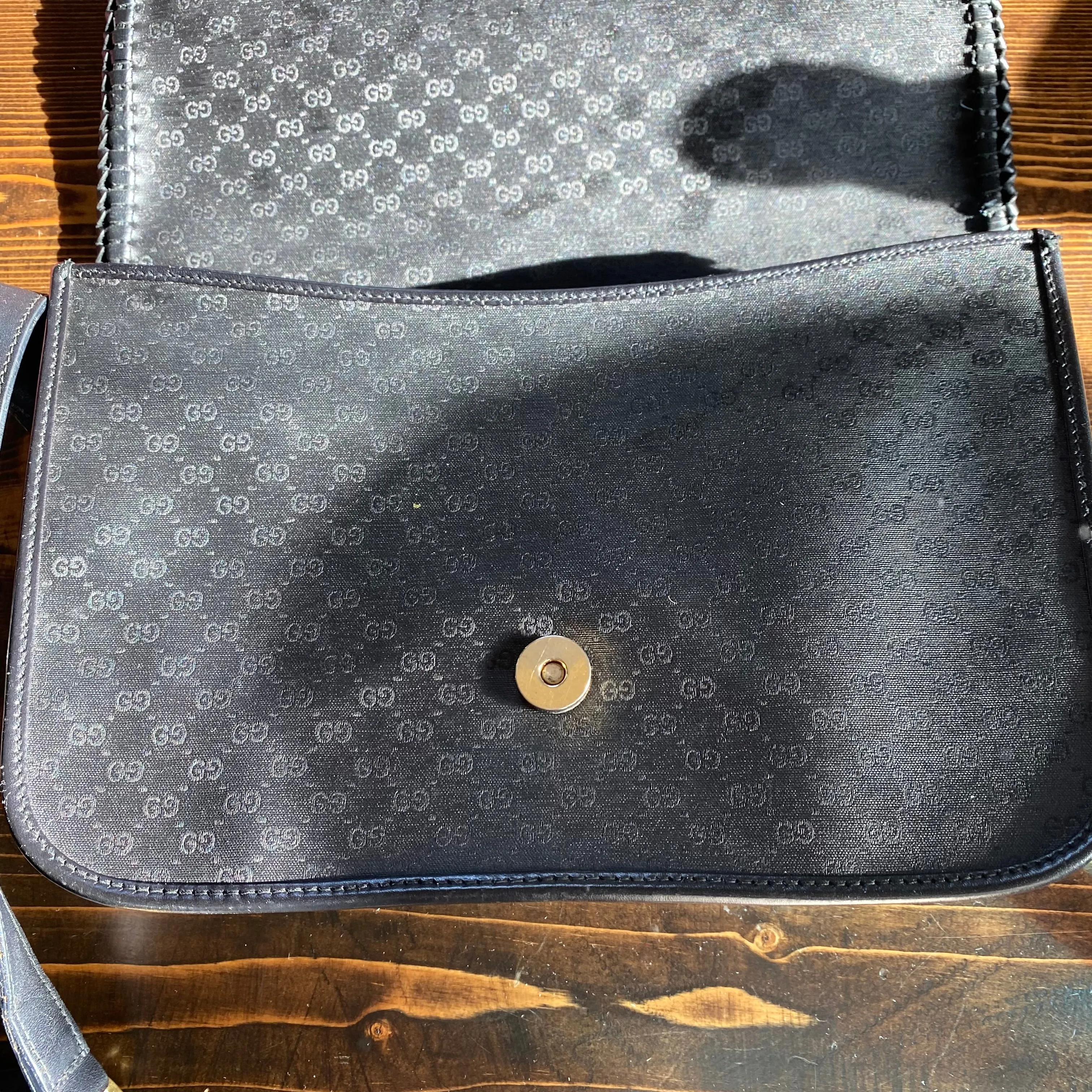 The Swift Crossbody - Vintage Micro GG in Black