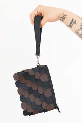 Two-tone Scallop Leather Wristlet, Chocolate