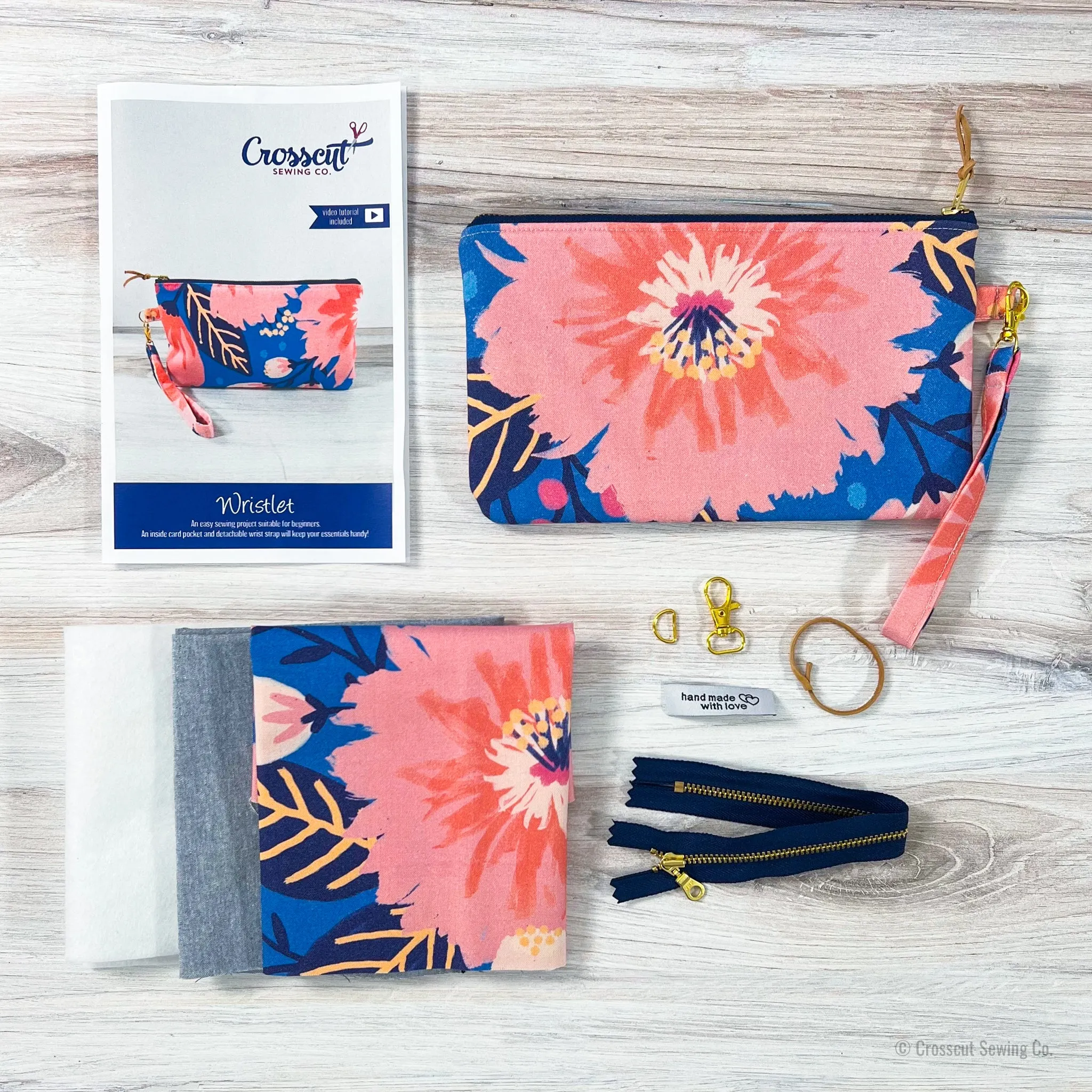 Wristlet Sewing Kit - Dahlia Blue