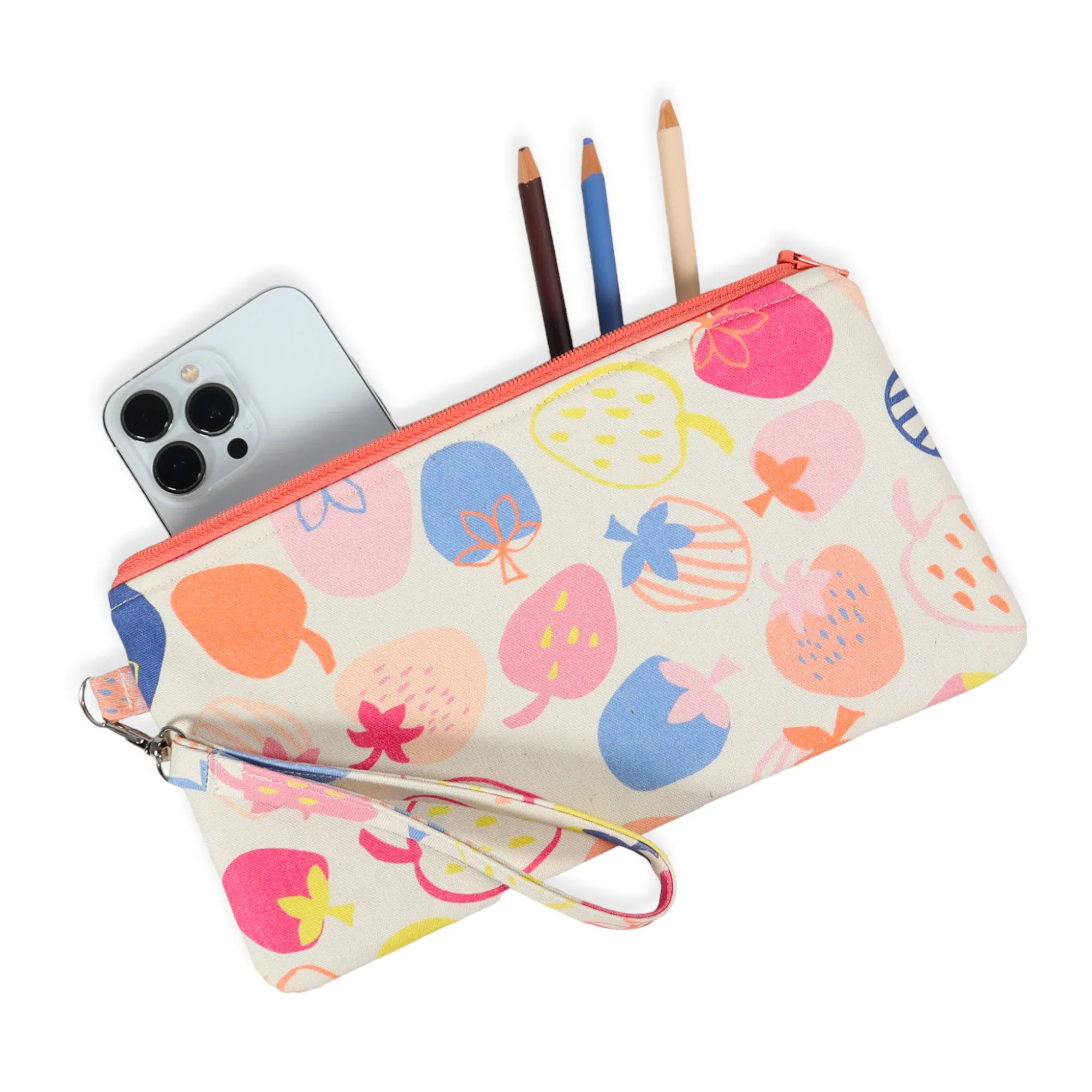 Wristlet Sewing Kit - Strawberry