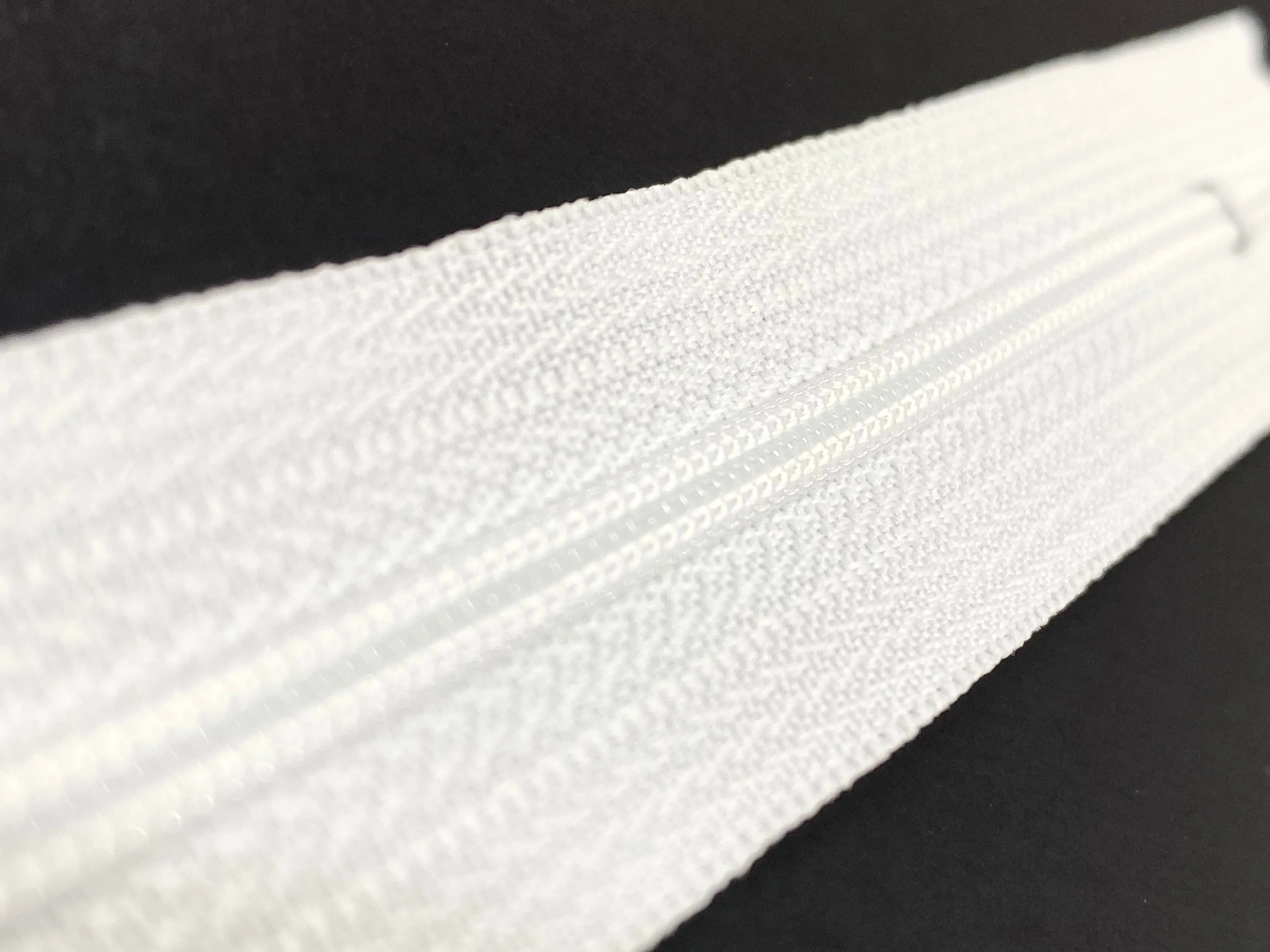 YKK® #3 Nylon Zipper c/e #501 (White)